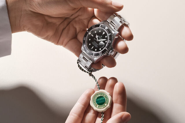 Rolex Certified Preowned The Programme Submariner Cover - Tourneau | Bucherer