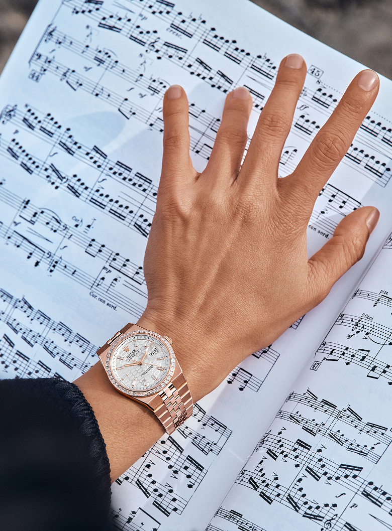 Land-Dweller Landing content-2